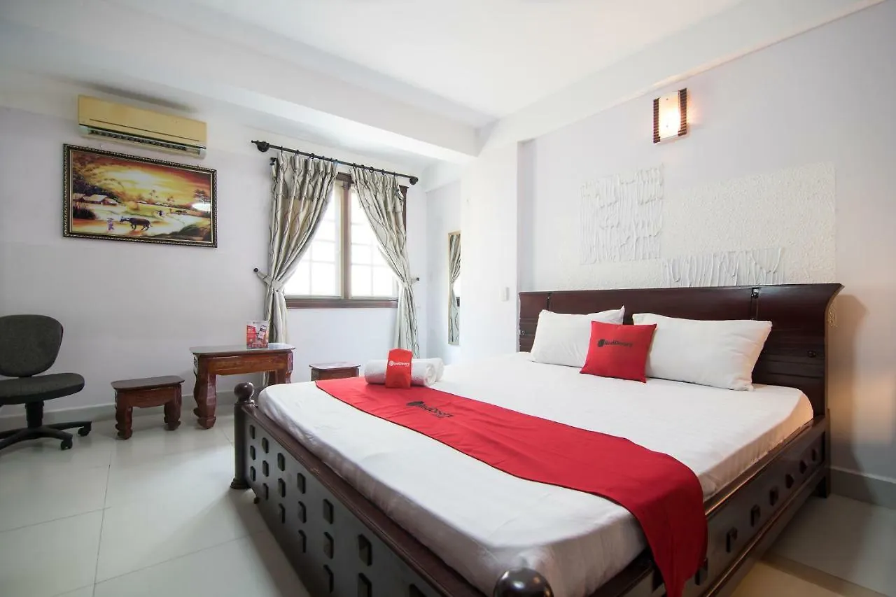Reddoorz Near Cau Song Han 2 Da Nang 2*,