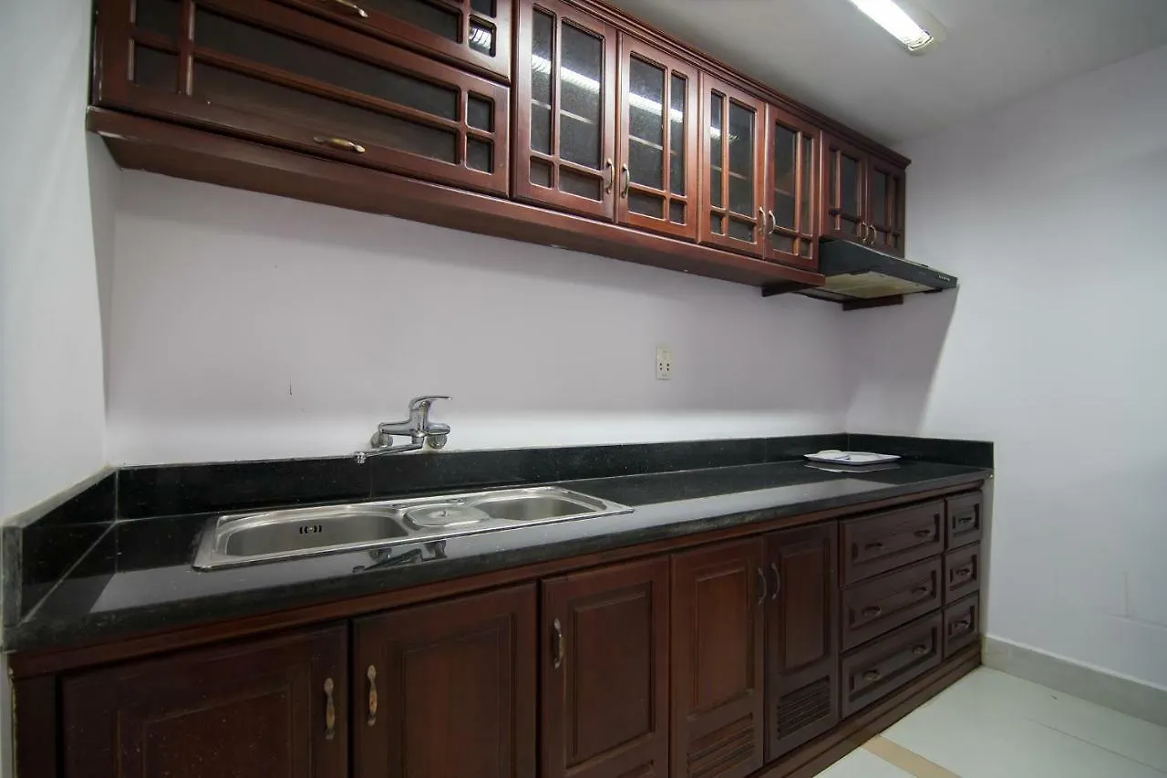 Reddoorz Near Cau Song Han 2 Da Nang Hotell