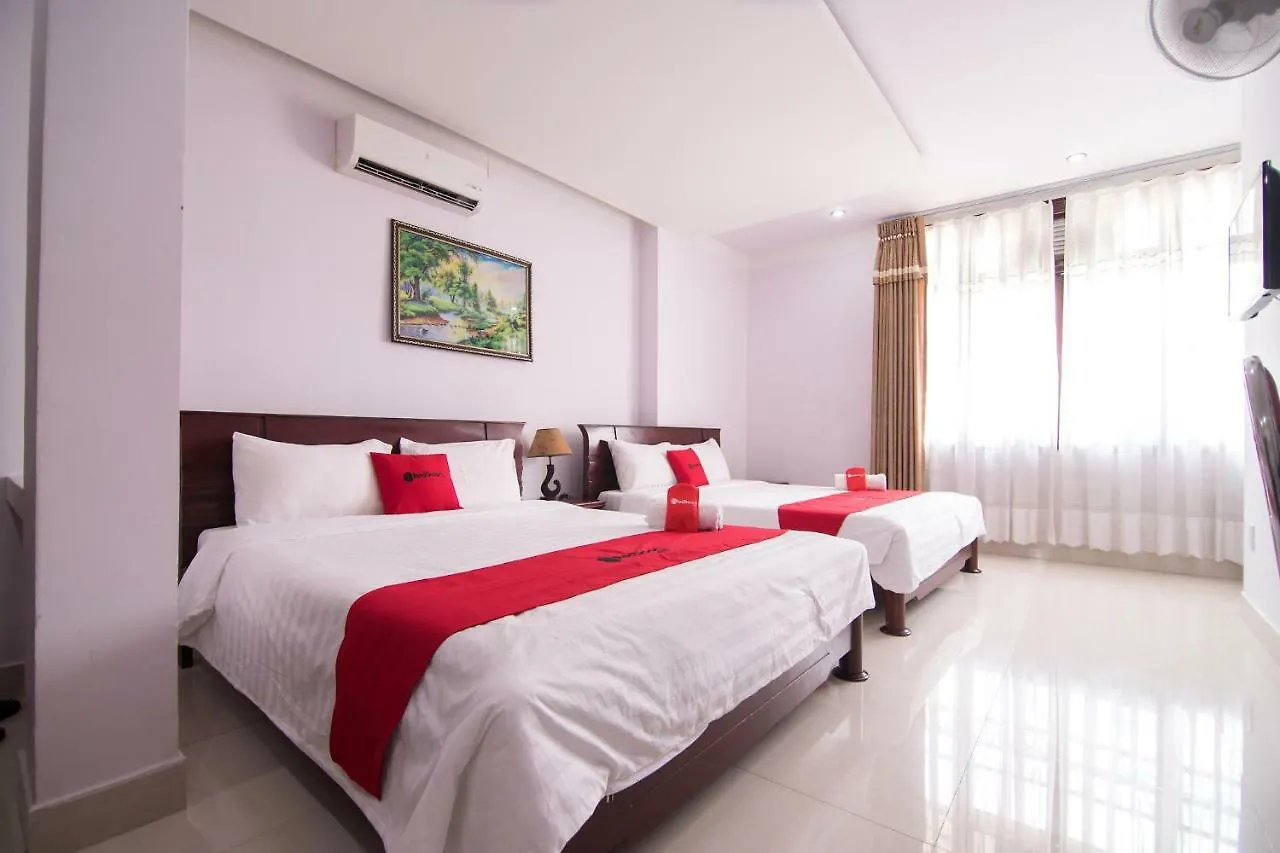 Reddoorz Near Cau Song Han 2 Da Nang 2*,  Vietnam