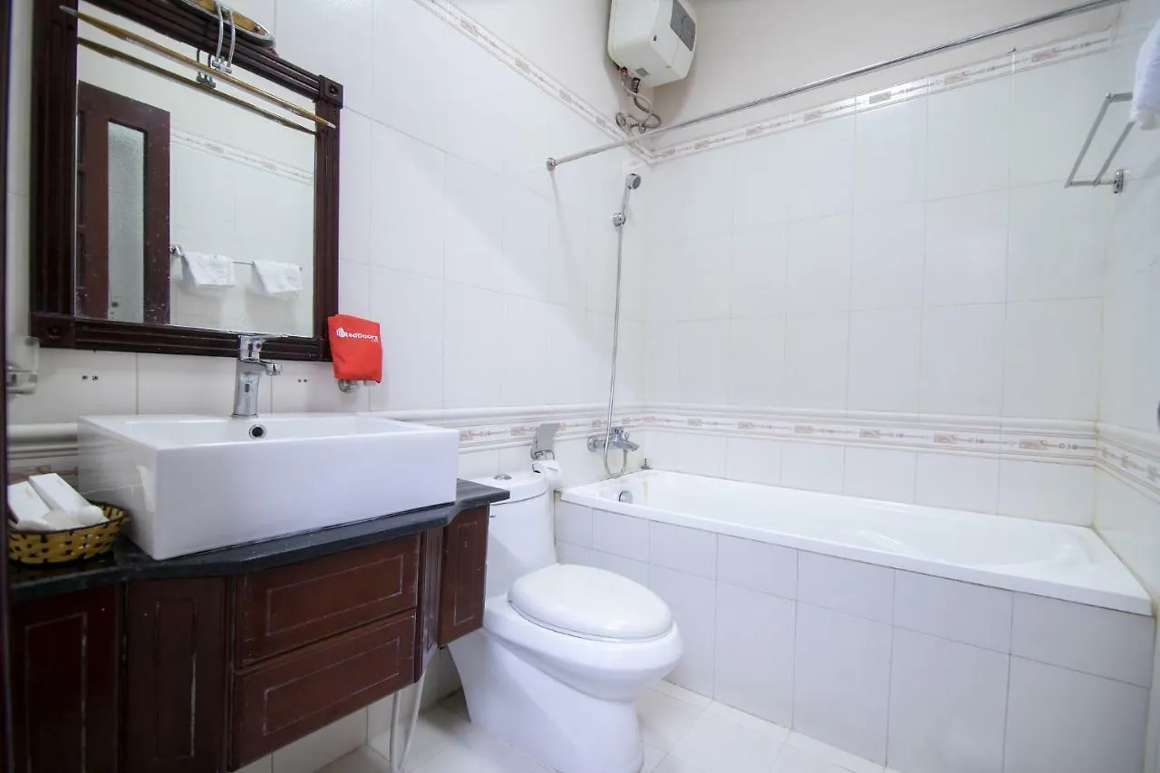 Reddoorz Near Cau Song Han 2 Da Nang Vietnam