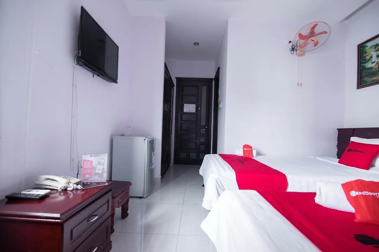Reddoorz Near Cau Song Han 2 Da Nang Hotell