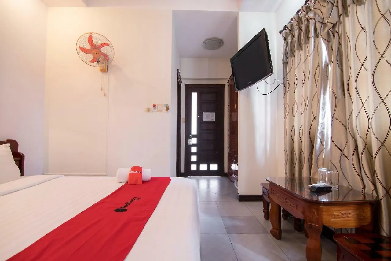 Reddoorz Near Cau Song Han 2 Da Nang Hotel