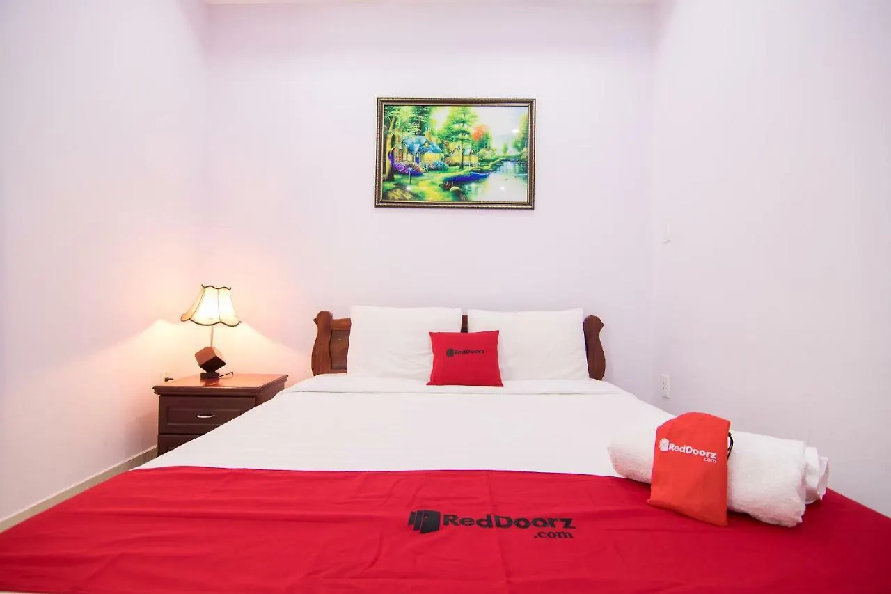 Reddoorz Near Cau Song Han 2 Da Nang